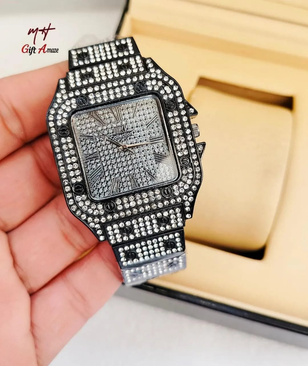 Man's Watch With Diamond Stone Band color: Golden